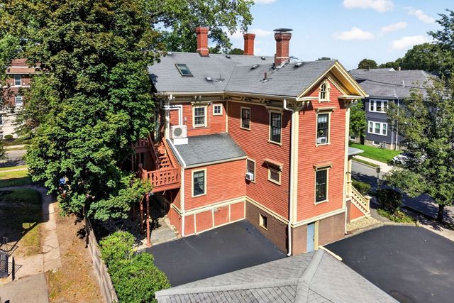 122 W Wyoming Ave C, Melrose, MA 02176