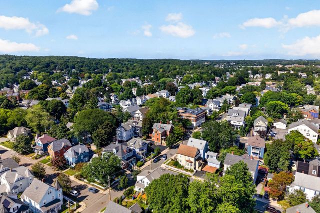 122 W Wyoming Ave C, Melrose, MA 02176