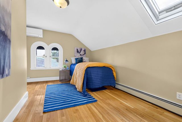 122 W Wyoming Ave C, Melrose, MA 02176
