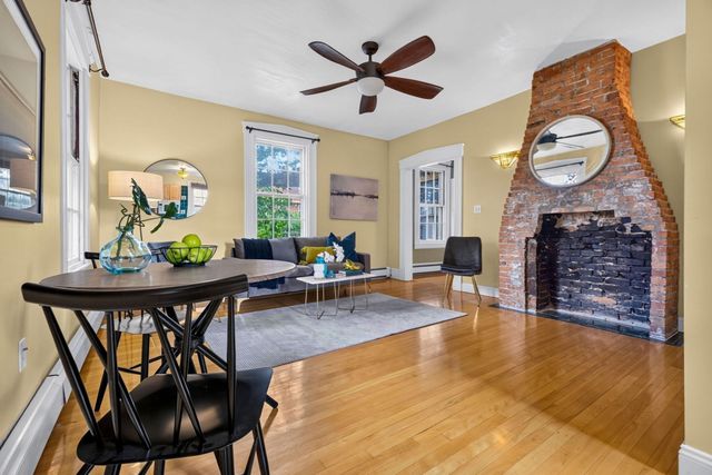 122 W Wyoming Ave C, Melrose, MA 02176