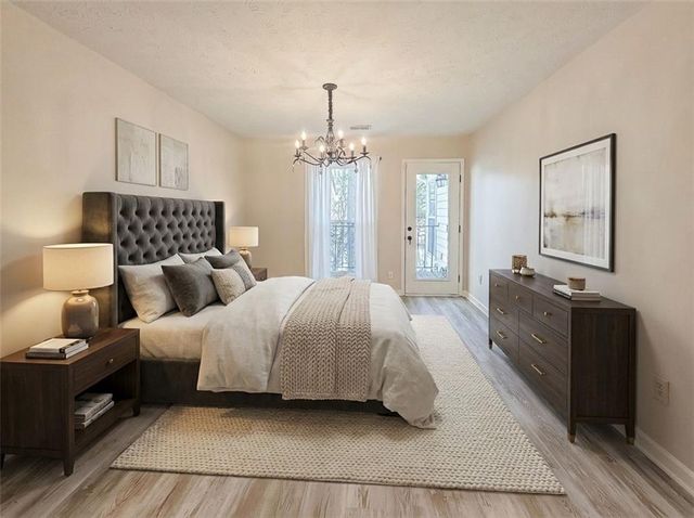 2214 Lake Pointe Circle, Roswell, GA 30075