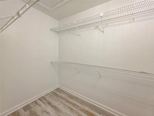 2214 Lake Pointe Circle, Roswell, GA 30075