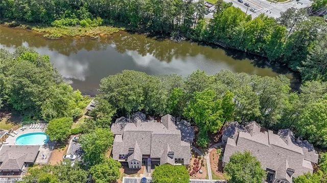 2214 Lake Pointe Circle, Roswell, GA 30075