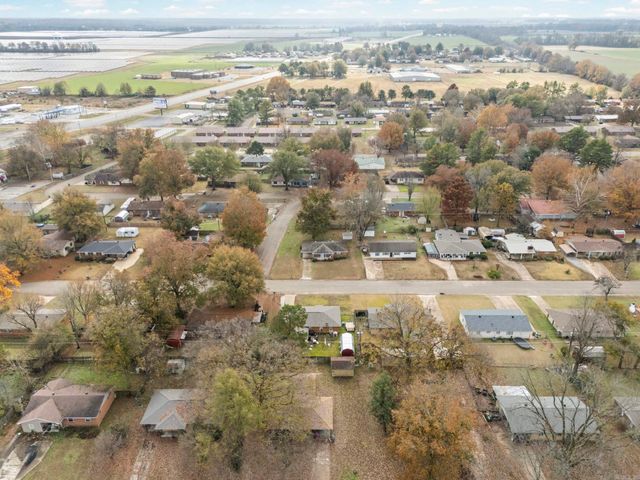 303 Clifton Drive, Wynne, AR 72396