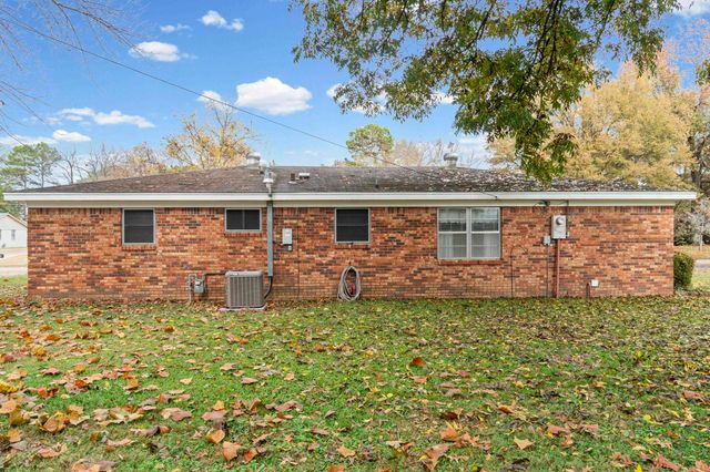 303 Clifton Drive, Wynne, AR 72396