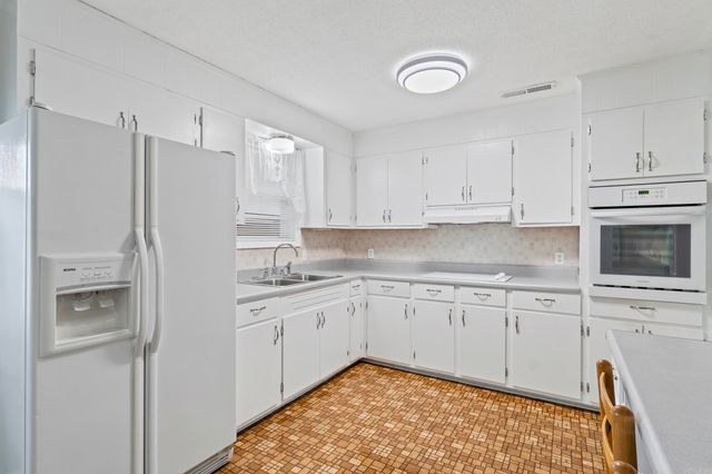 303 Clifton Drive, Wynne, AR 72396