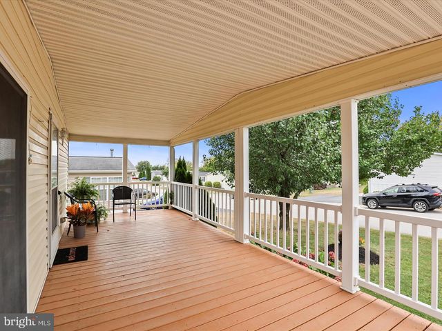 53 RAPTOR DR, Hanover, PA 17331