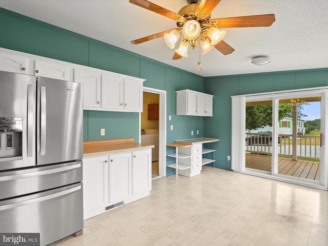 53 RAPTOR DR, Hanover, PA 17331