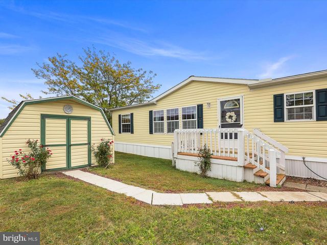 53 RAPTOR DR, Hanover, PA 17331
