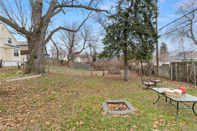 113 Kemp Street, Pontiac, MI 48342