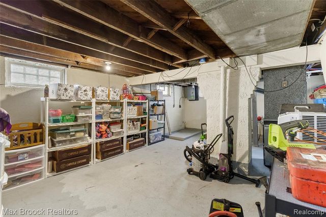 113 Kemp Street, Pontiac, MI 48342