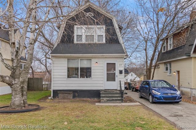 113 Kemp Street, Pontiac, MI 48342