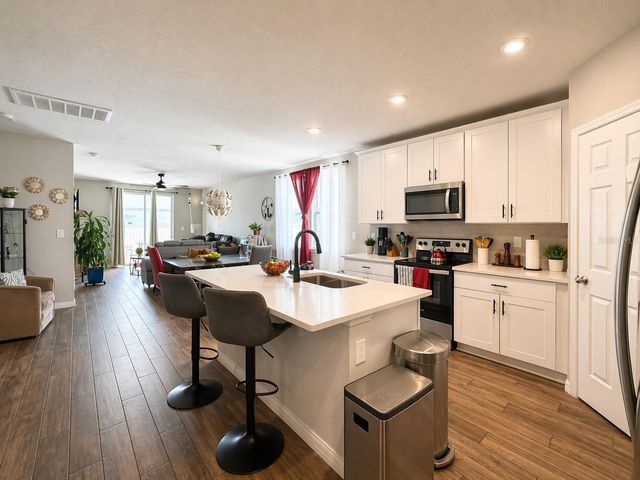 445 MCKENNA DRIVE, Winter Haven, FL 33881