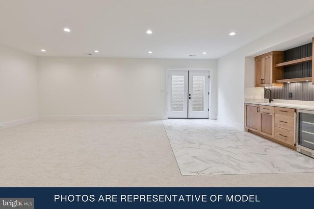 3113 8TH ST N, Arlington, VA 22201