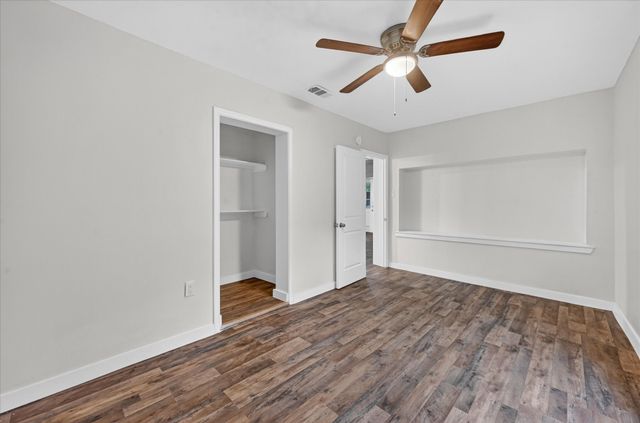 538 Pemberton Hill Road, Dallas, TX 75217