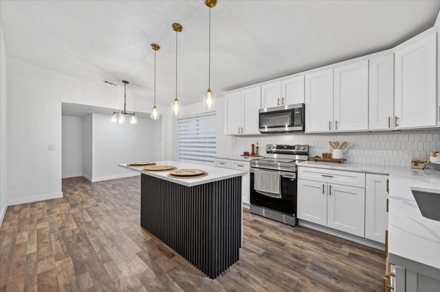 538 Pemberton Hill Road, Dallas, TX 75217