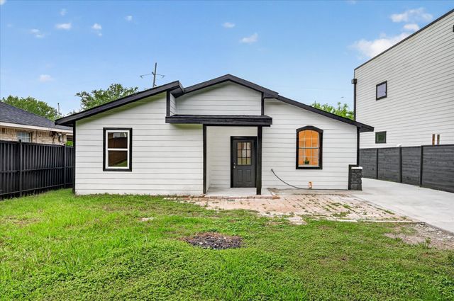 538 Pemberton Hill Road, Dallas, TX 75217