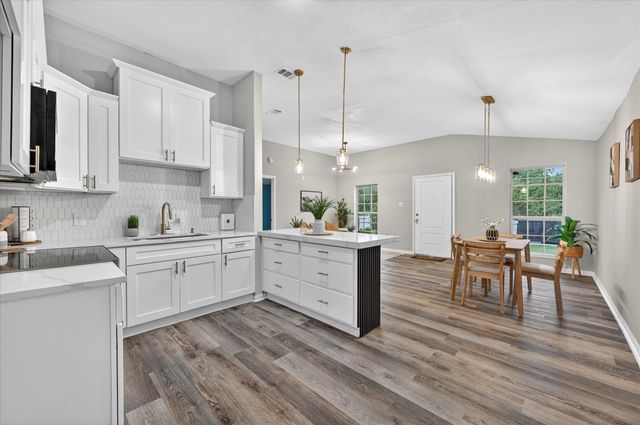 538 Pemberton Hill Road, Dallas, TX 75217