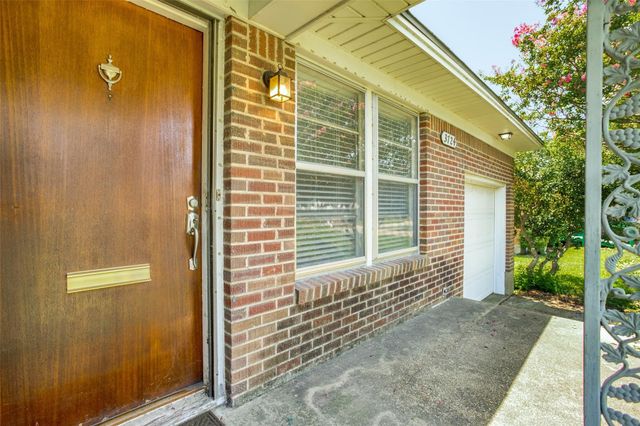 3724 Almazan Drive, Dallas, TX 75220