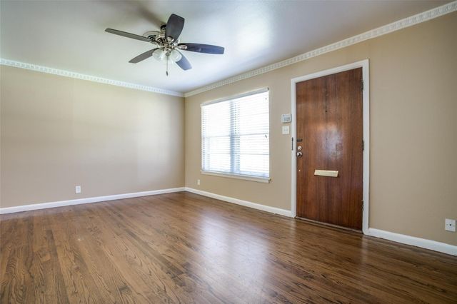 3724 Almazan Drive, Dallas, TX 75220