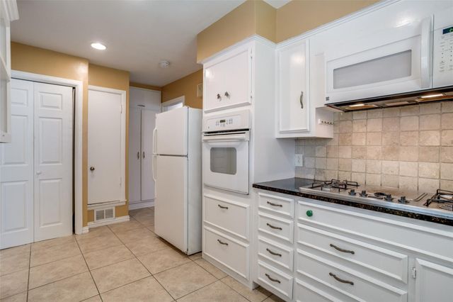 3724 Almazan Drive, Dallas, TX 75220