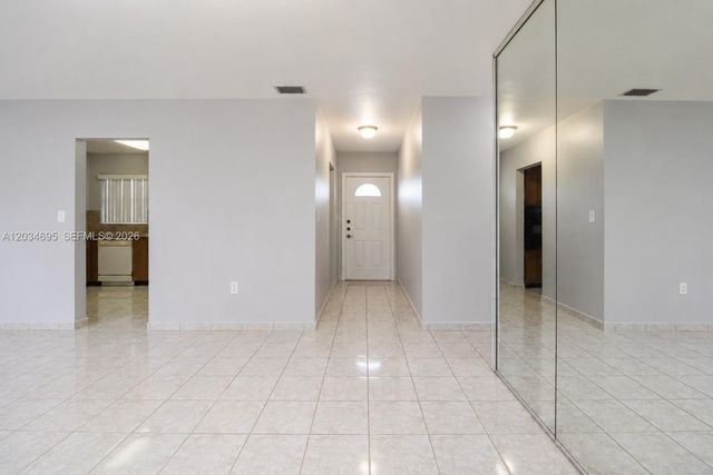 9120 SW 16th St, Miami, FL 33165