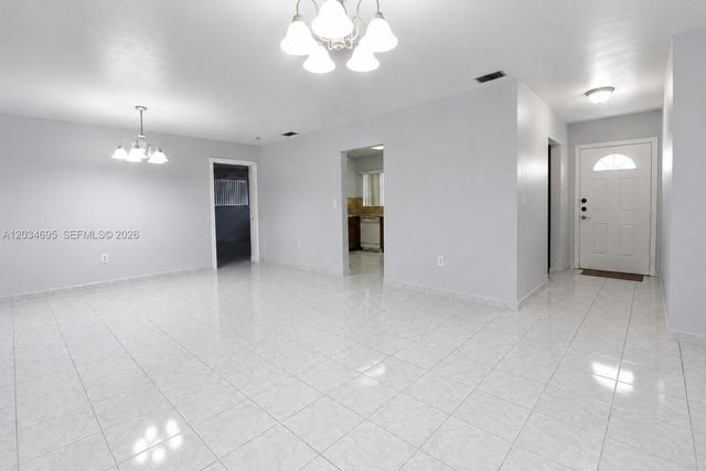 9120 SW 16th St, Miami, FL 33165