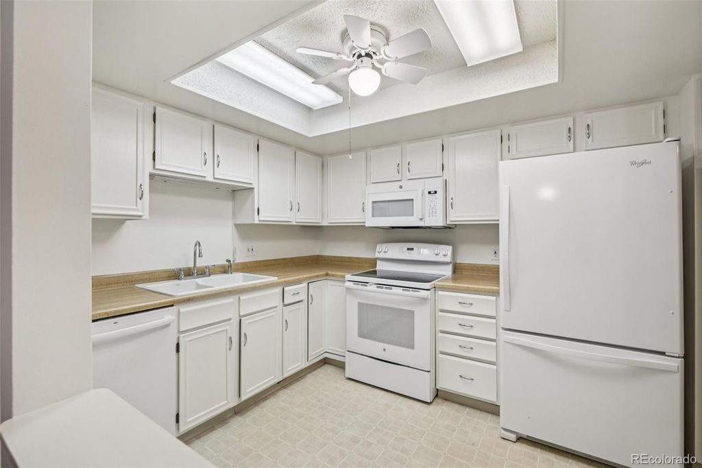 14300 E Marina Drive 207, Aurora, CO 80014