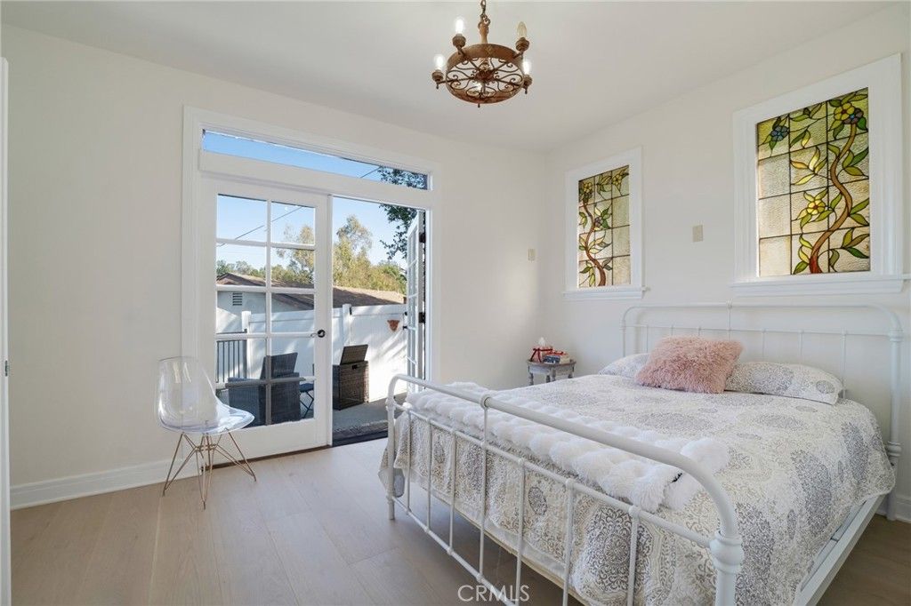 Image 17 of property listing at 7166 Woodrow Wilson, Los Angeles, CA 90068