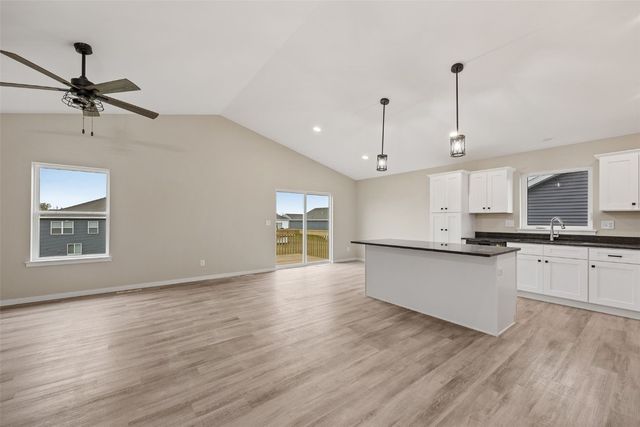 834 Indigo Drive, Palo, IA 52324