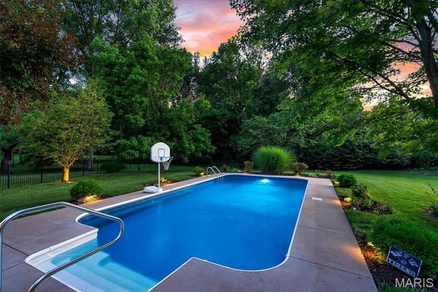 5280 Summer Circle, Imperial, MO 63052