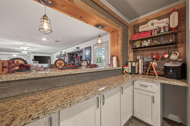 218 Beaumont Drive, Magnolia, TX 77354