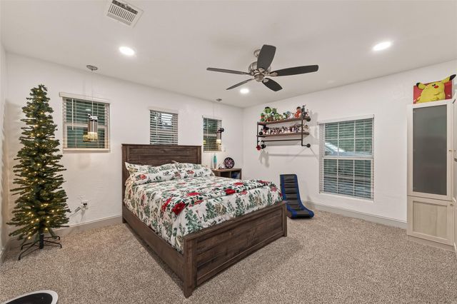 218 Beaumont Drive, Magnolia, TX 77354