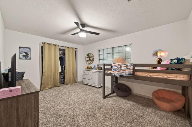 218 Beaumont Drive, Magnolia, TX 77354