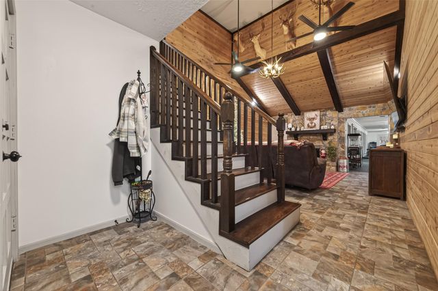 218 Beaumont Drive, Magnolia, TX 77354