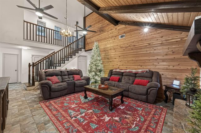 218 Beaumont Drive, Magnolia, TX 77354