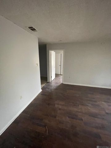 5125 Weston St, Baker, LA 70714