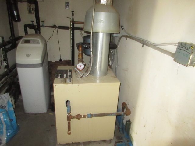 153 Lake Road, Seymour, IL 61875