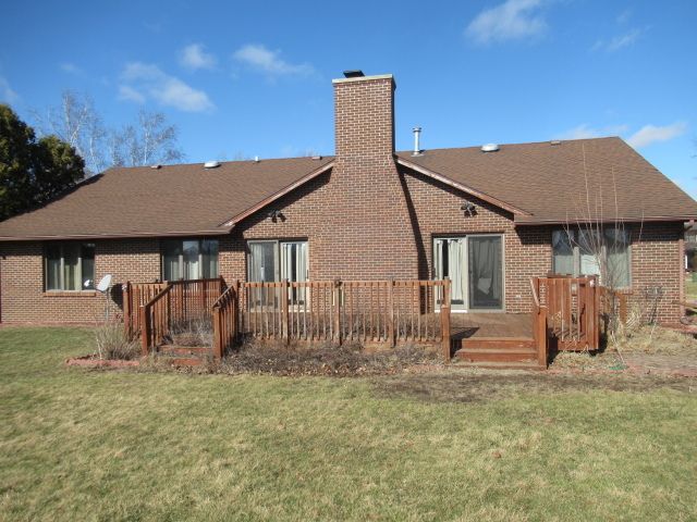 153 Lake Road, Seymour, IL 61875