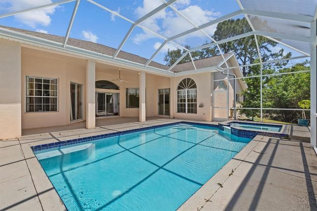 731 WATERSIDE COURT, Tarpon Springs, FL 34689