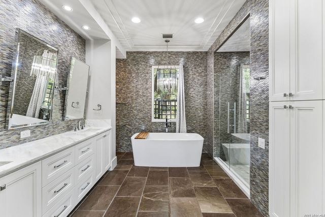 7102 Bluff Edge, San Antonio, TX 78257