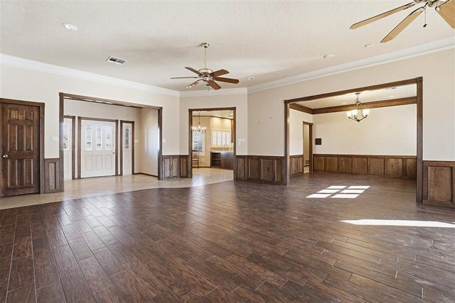 310 NW 32nd St, Lawton, OK 73505