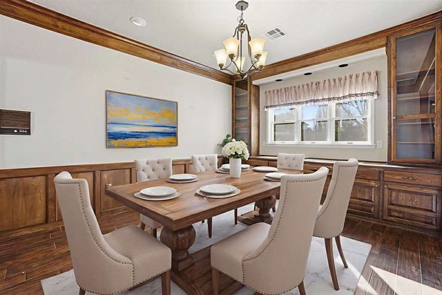 310 NW 32nd St, Lawton, OK 73505