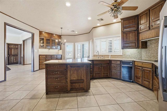 310 NW 32nd St, Lawton, OK 73505