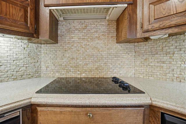 310 NW 32nd St, Lawton, OK 73505