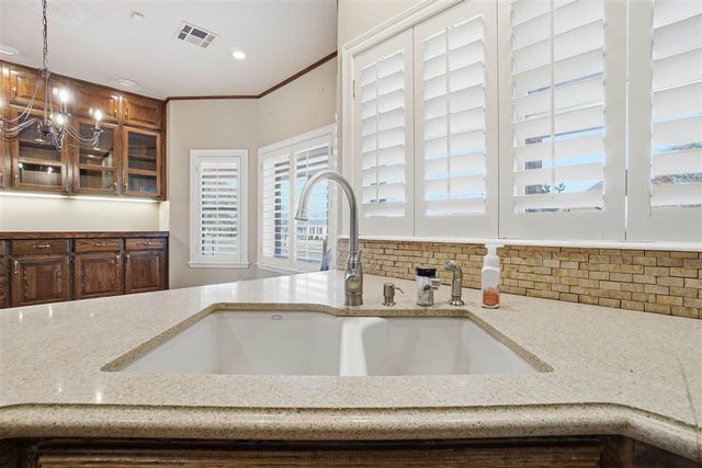 310 NW 32nd St, Lawton, OK 73505