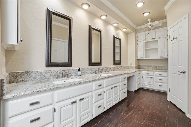 310 NW 32nd St, Lawton, OK 73505