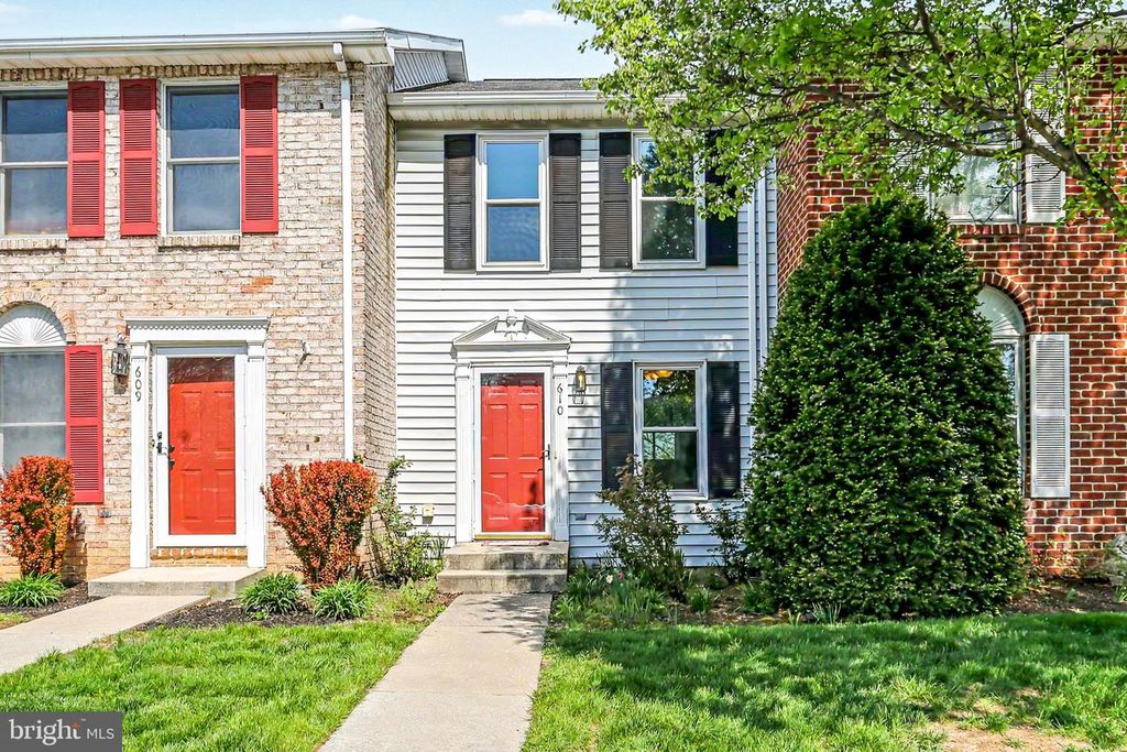 610 COLONIAL VIEW ROAD, Mechanicsburg, PA 17055