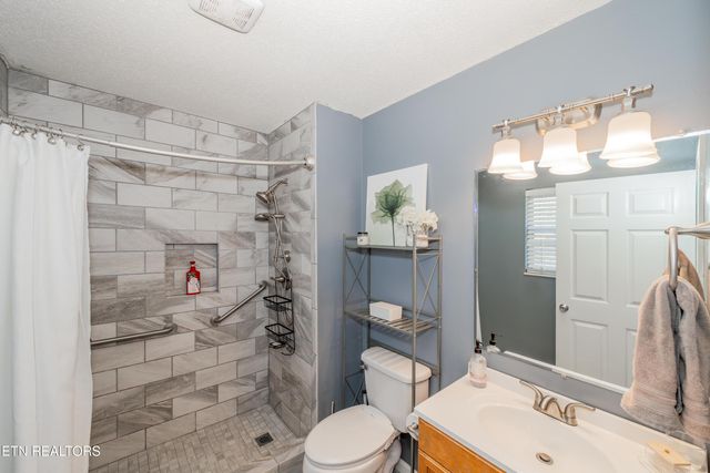 3919 Morganton Rd, Maryville, TN 37801