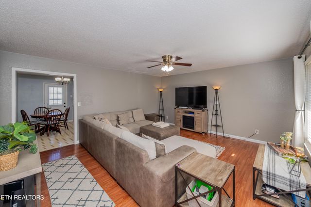 3919 Morganton Rd, Maryville, TN 37801